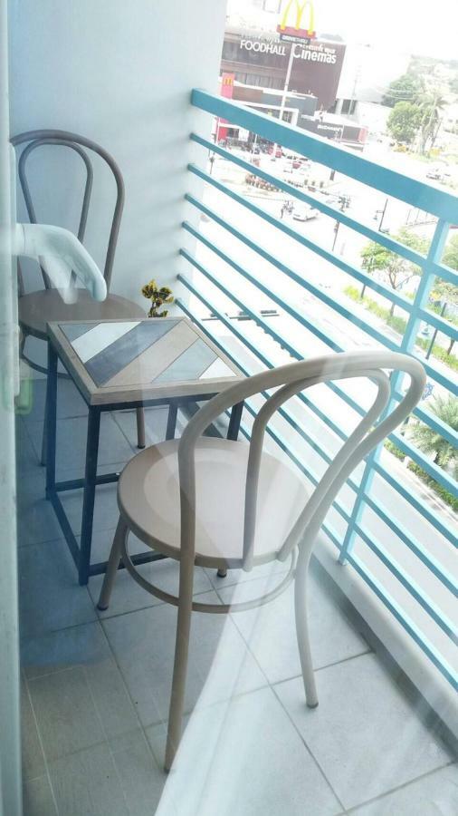 Studio Unit, Homely Condo At One Madison Place Near Iloilo Business Park Ph. Exterior photo