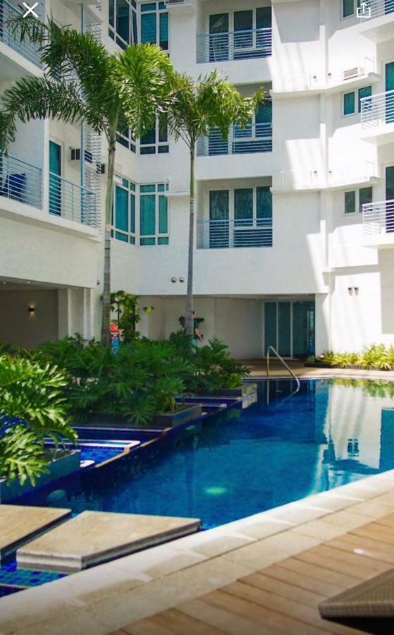 Studio Unit, Homely Condo At One Madison Place Near Iloilo Business Park Ph. Exterior photo